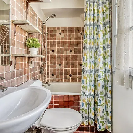 Bnbnova - Latin Quarter & Pantheon Apartment *